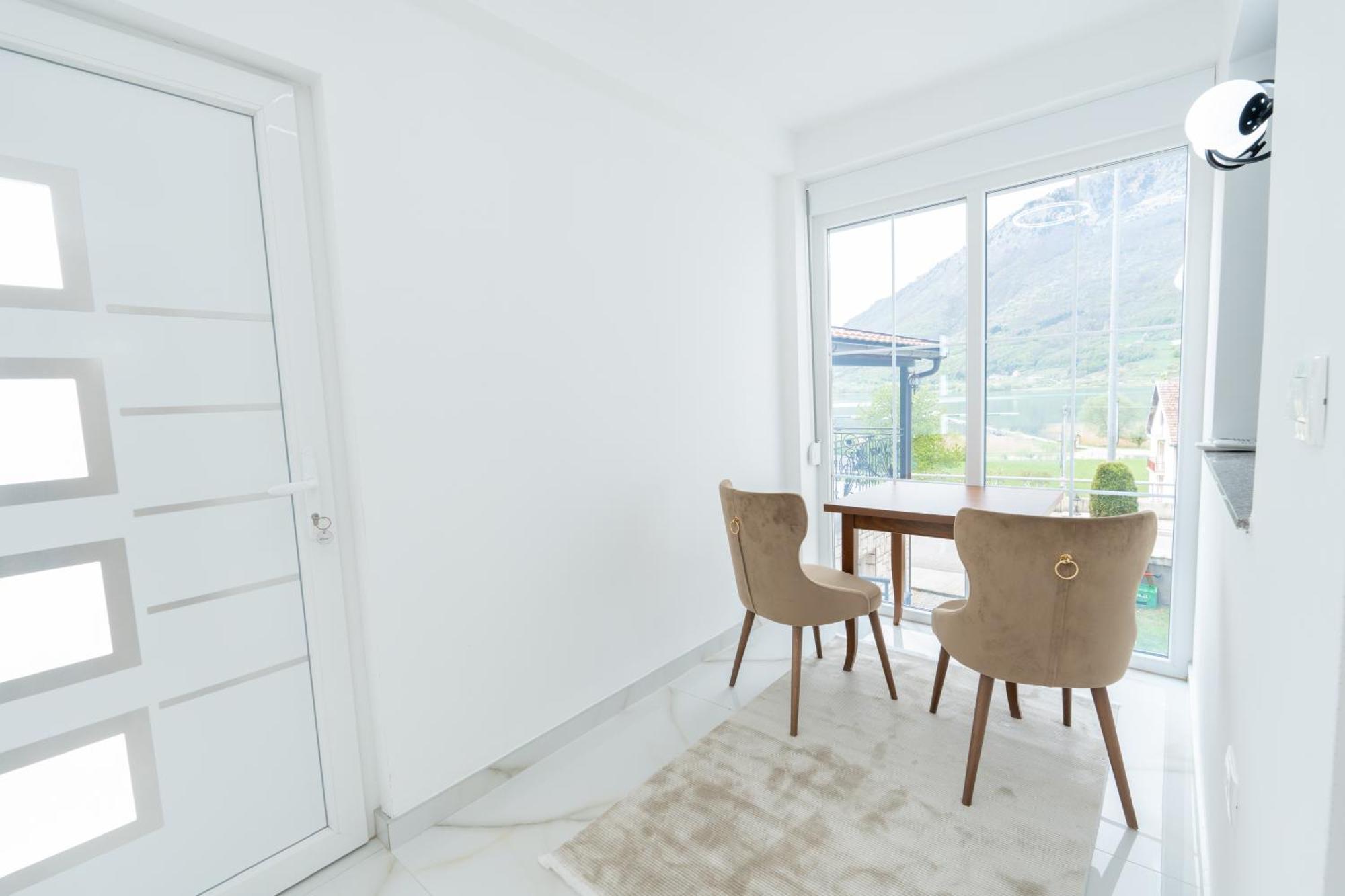 Ema Apartments Πλαβ Εξωτερικό φωτογραφία